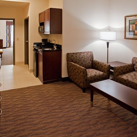 Holiday Inn Express Hotel & Suites Austin South - Buda, An Ihg Hotel Rum bild